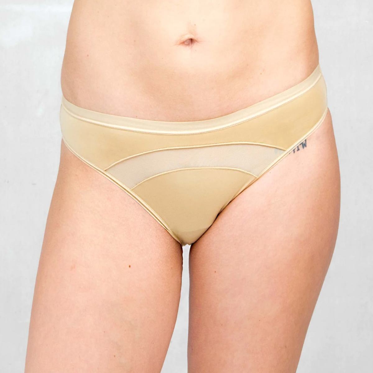 Saalt Mesh Bikini (Regular Absorbency)