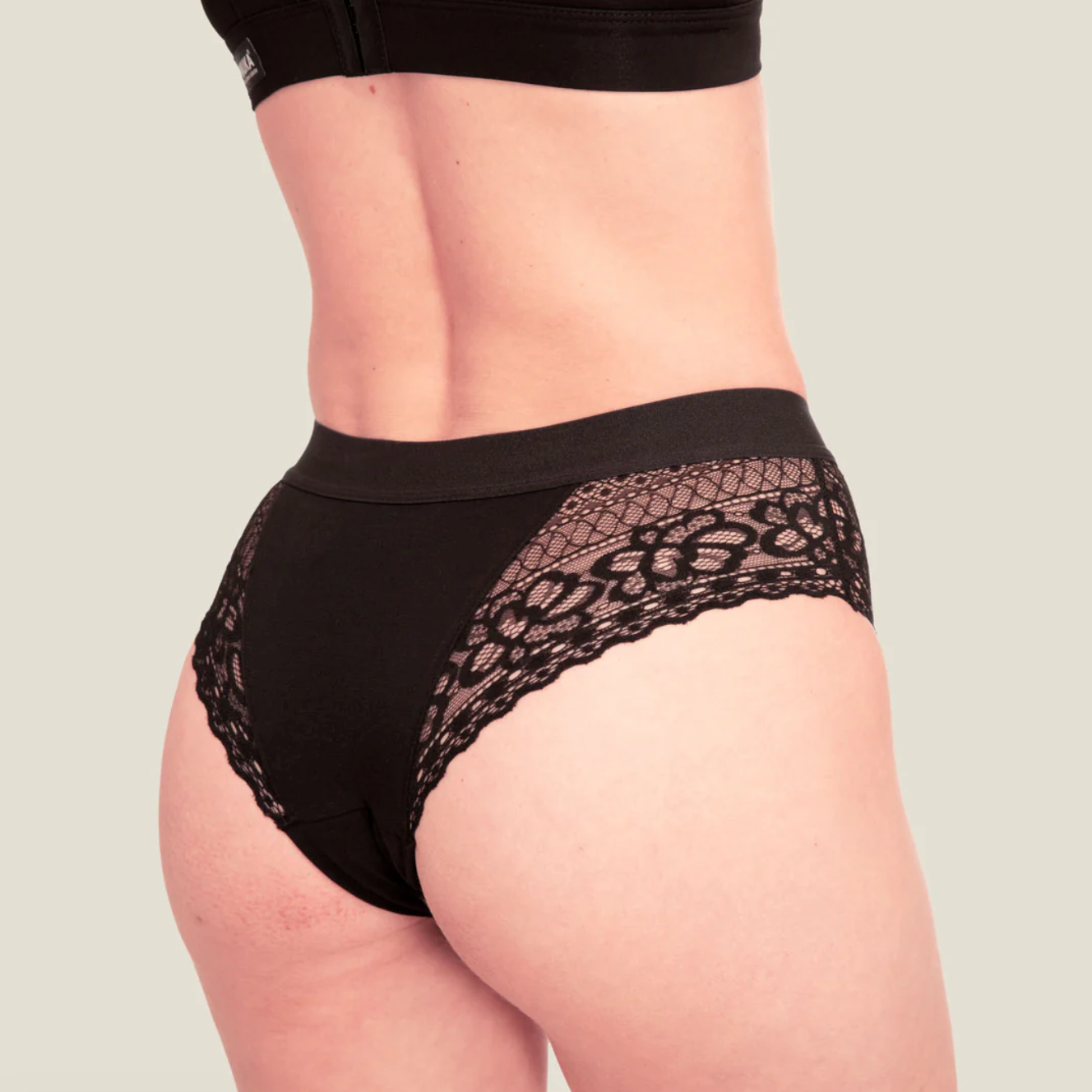 WUKA Ultimate™ Lace Hipster Brief (Medium Flow)
